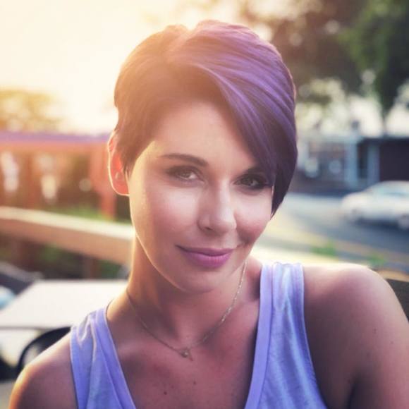 Meet your Posher, Erika - Picture 2 of 2